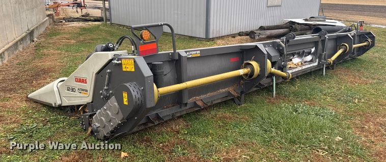 image for item YA1584 2022 Claas Corn head 12-30 corn head