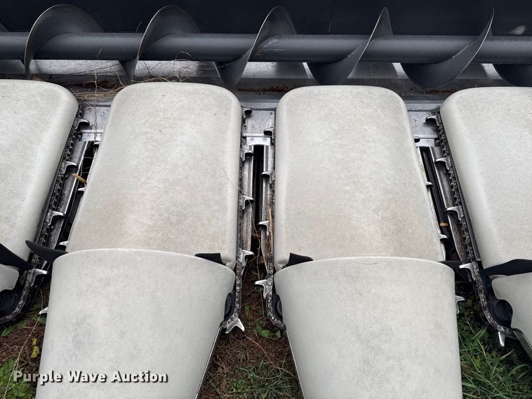 image for item YA1584 2022 Claas Corn head 12-30 corn head