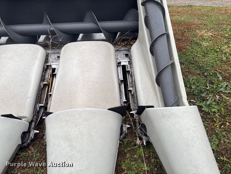 image for item YA1584 2022 Claas Corn head 12-30 corn head