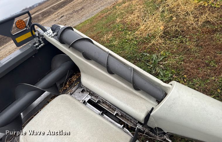 image for item YA1584 2022 Claas Corn head 12-30 corn head