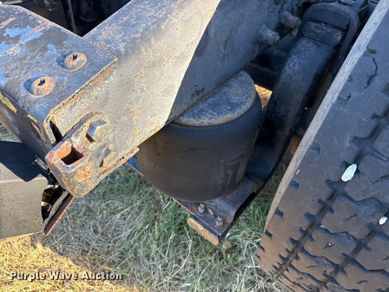 image for item DJ7874 2001 Peterbilt 387 semi truck