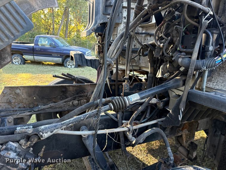 image for item DJ7874 2001 Peterbilt 387 semi truck