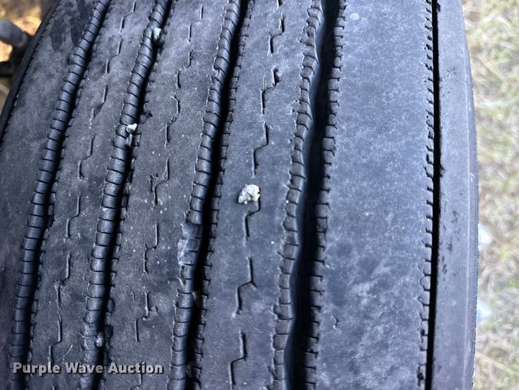 image for item DJ7874 2001 Peterbilt 387 semi truck