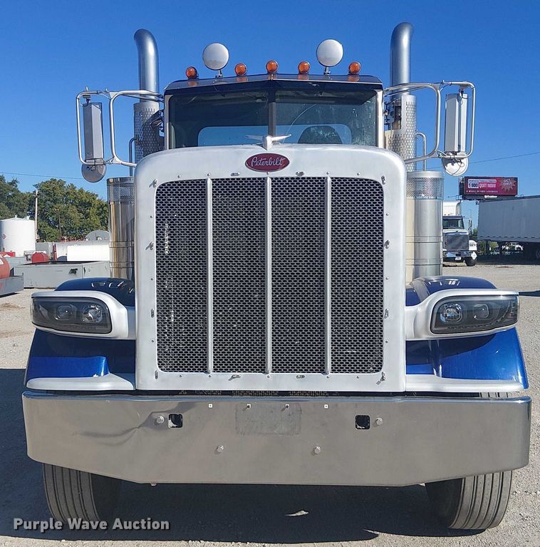 CAMIóN 2012 PETERBILT