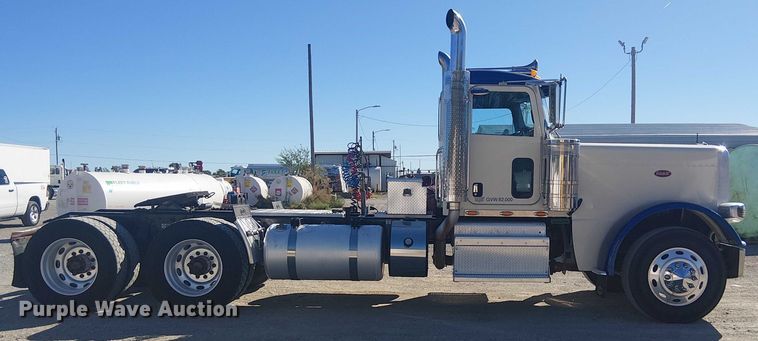 CAMIóN 2012 PETERBILT