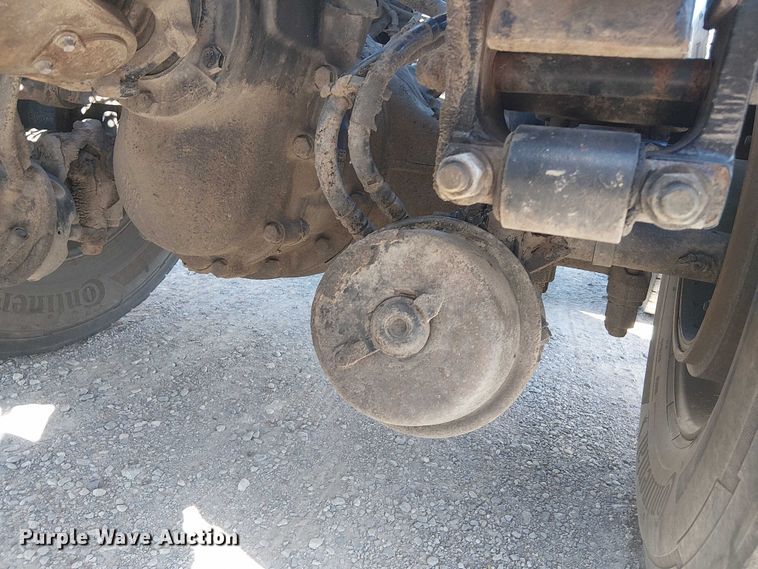 image for item DJ7898 2012 Peterbilt 389 semi truck