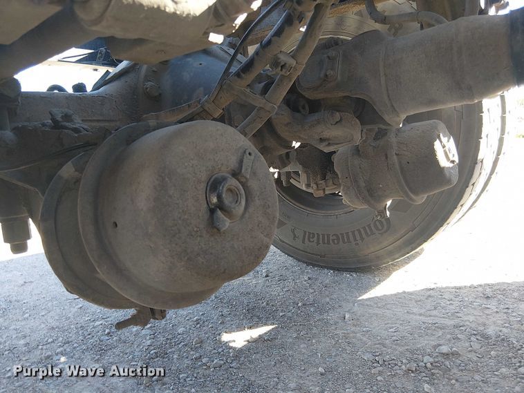 image for item DJ7898 2012 Peterbilt 389 semi truck