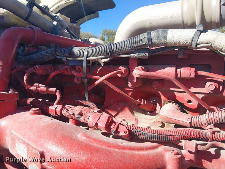 image for item DJ7898 2012 Peterbilt 389 semi truck