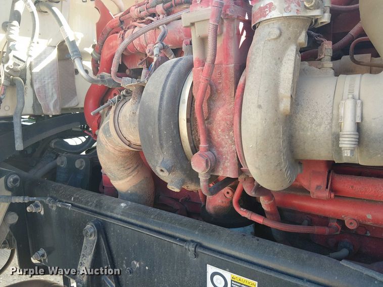 image for item DJ7898 2012 Peterbilt 389 semi truck