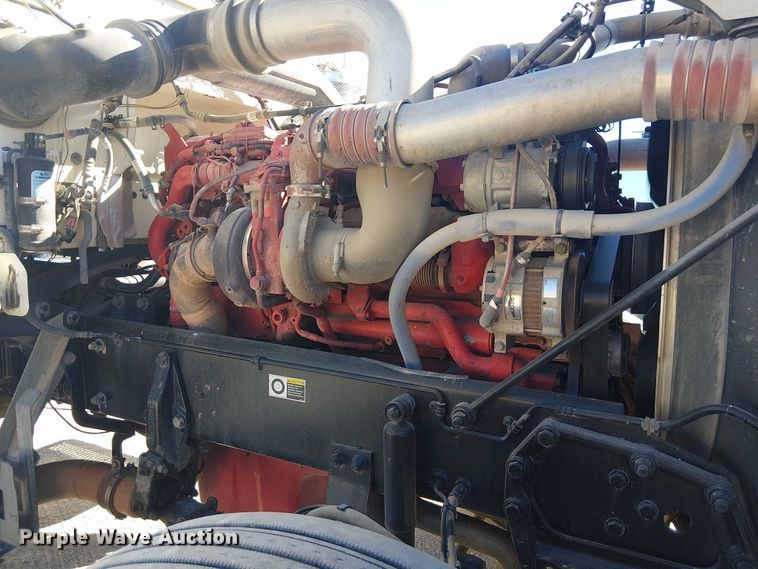 image for item DJ7898 2012 Peterbilt 389 semi truck