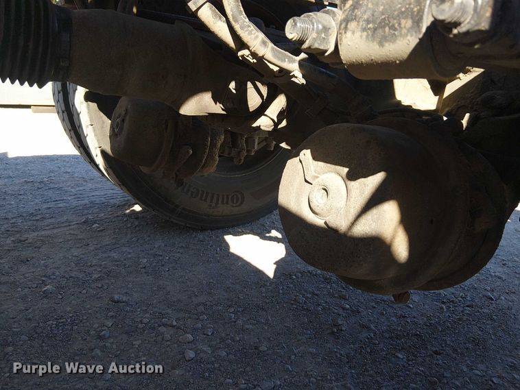 image for item DJ7898 2012 Peterbilt 389 semi truck