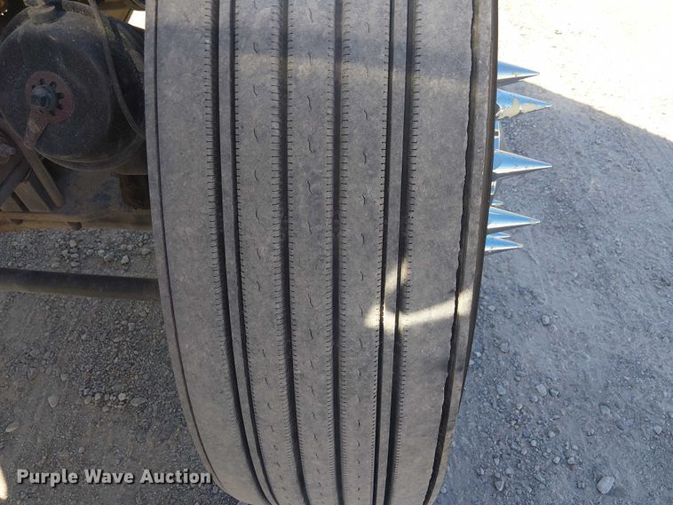 image for item DJ7898 2012 Peterbilt 389 semi truck