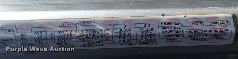 image for item DJ7898 2012 Peterbilt 389 semi truck