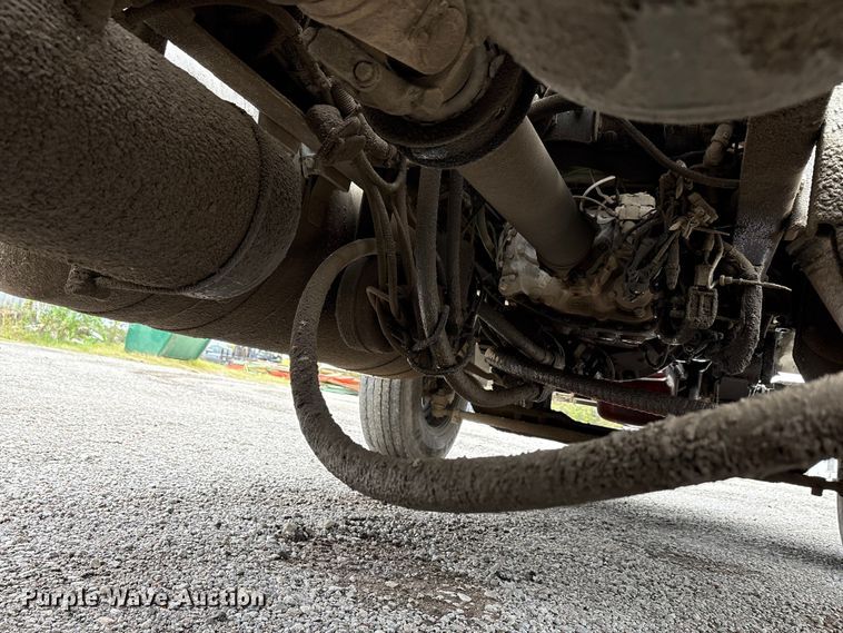 image for item DJ7910 2016 Peterbilt 567 semi truck