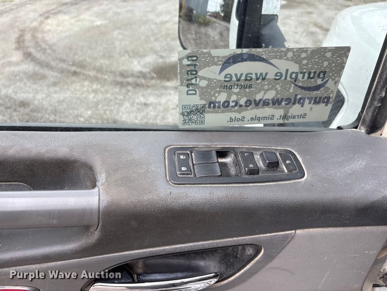 image for item DJ7910 2016 Peterbilt 567 semi truck