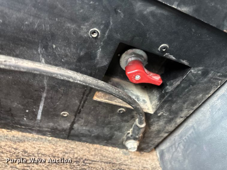 image for item DJ7910 2016 Peterbilt 567 semi truck