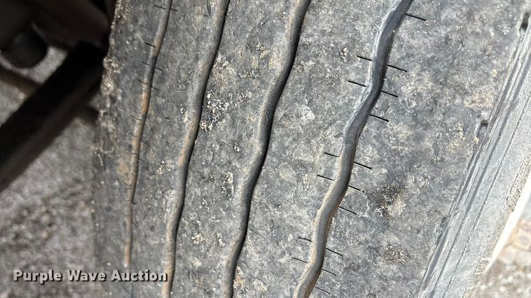 image for item DJ7910 2016 Peterbilt 567 semi truck