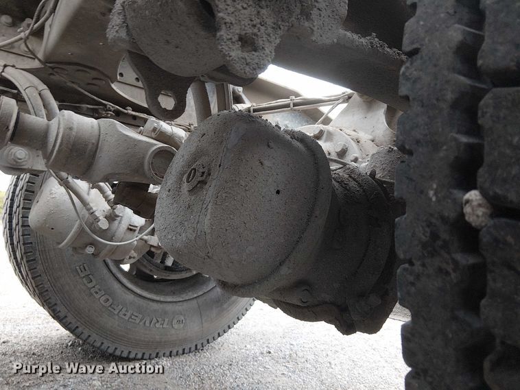 image for item DJ7912 2023 Mack Pinnacle semi truck