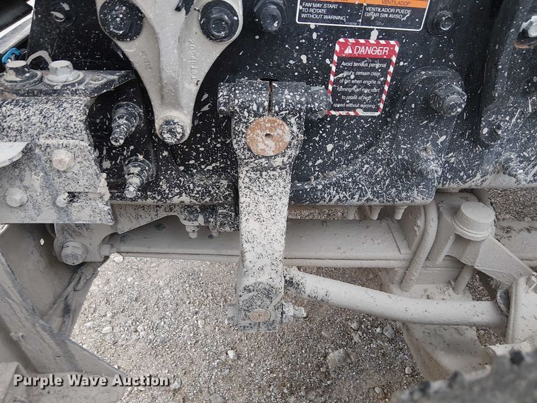 image for item DJ7912 2023 Mack Pinnacle semi truck