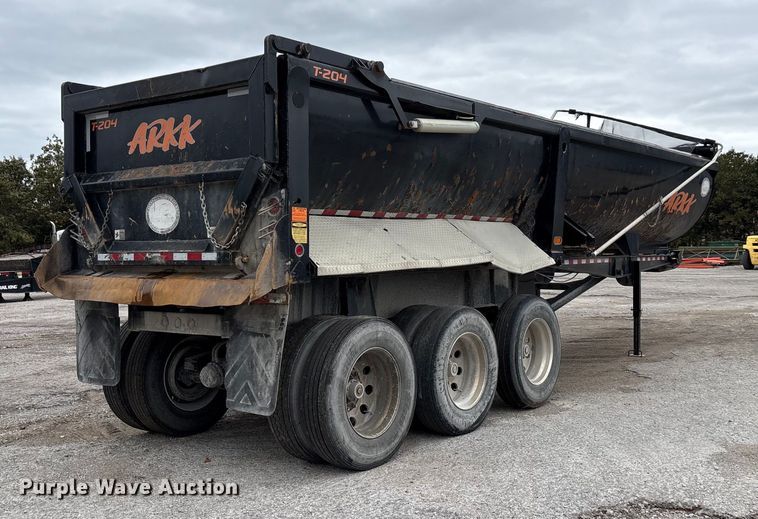 image for item DJ7914 2023 Construction Trailer Specialist HRD 31 QF TRI end dump trailer