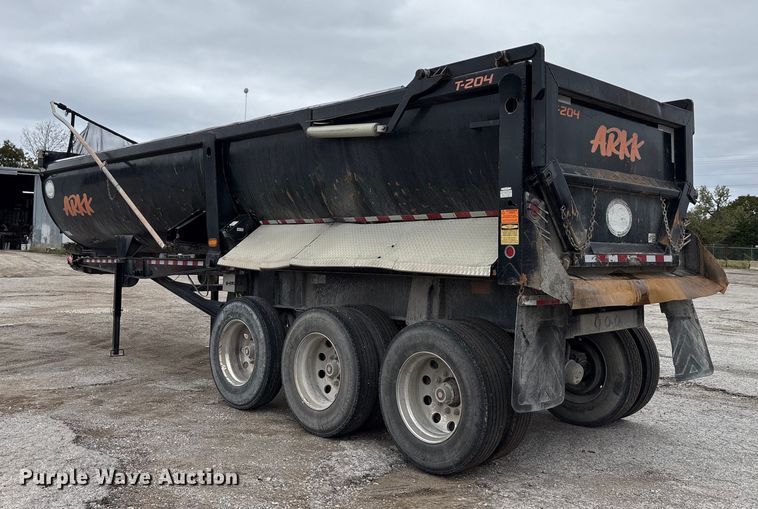 image for item DJ7914 2023 Construction Trailer Specialist HRD 31 QF TRI end dump trailer