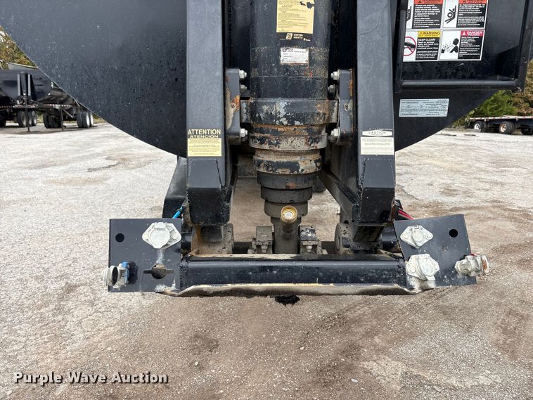 image for item DJ7914 2023 Construction Trailer Specialist HRD 31 QF TRI end dump trailer