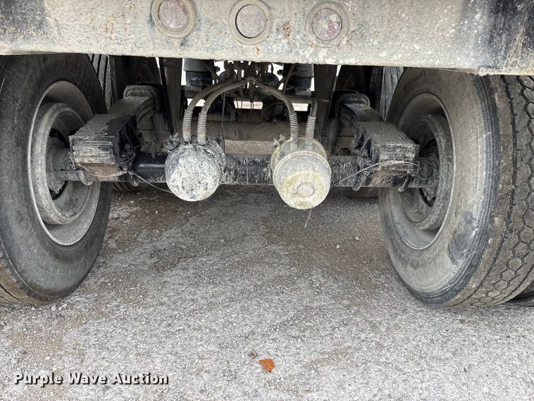 image for item DJ7914 2023 Construction Trailer Specialist HRD 31 QF TRI end dump trailer