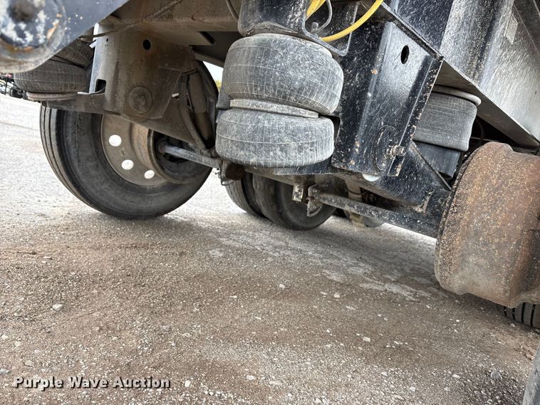 image for item DJ7914 2023 Construction Trailer Specialist HRD 31 QF TRI end dump trailer