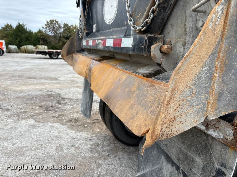 image for item DJ7914 2023 Construction Trailer Specialist HRD 31 QF TRI end dump trailer