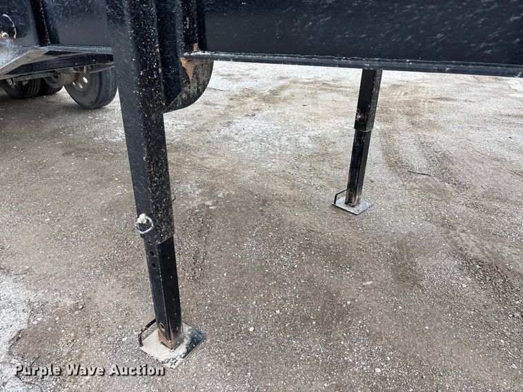 image for item DJ7914 2023 Construction Trailer Specialist HRD 31 QF TRI end dump trailer