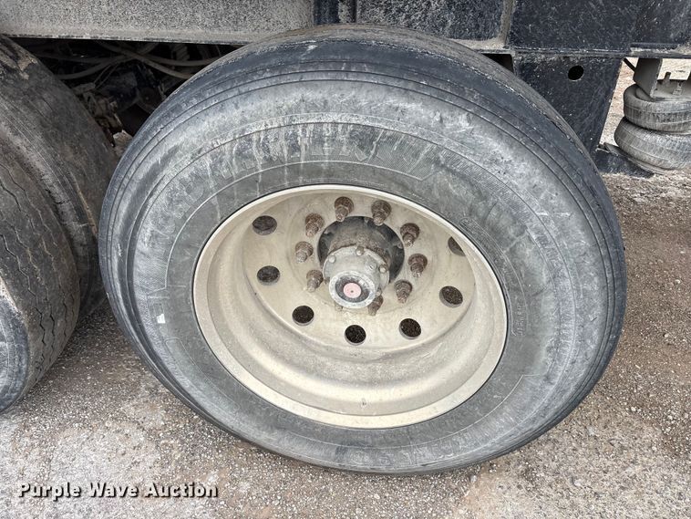 image for item DJ7914 2023 Construction Trailer Specialist HRD 31 QF TRI end dump trailer