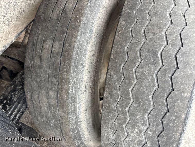 image for item DJ7914 2023 Construction Trailer Specialist HRD 31 QF TRI end dump trailer