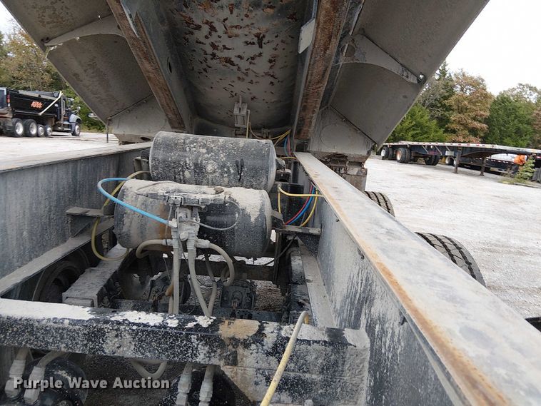 image for item DJ7916 2023 ConstructionTrailer Specialist HRD31QFTRI end dump trailer