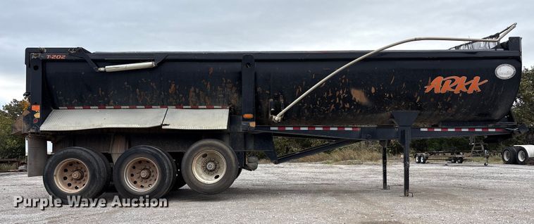 image for item DJ7917 2023 Construction Trailer Specialist HRD 31 QF TRI end dump trailer
