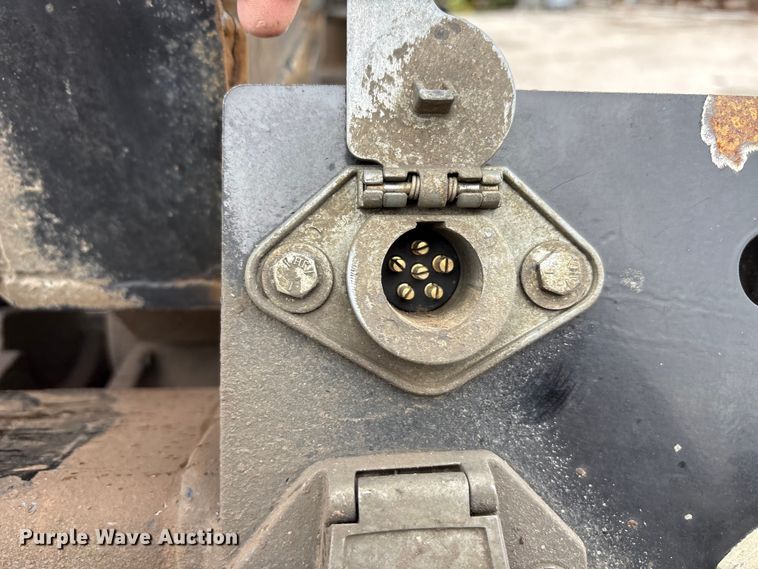 image for item DJ7917 2023 Construction Trailer Specialist HRD 31 QF TRI end dump trailer