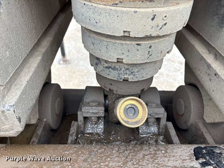 image for item DJ7917 2023 Construction Trailer Specialist HRD 31 QF TRI end dump trailer