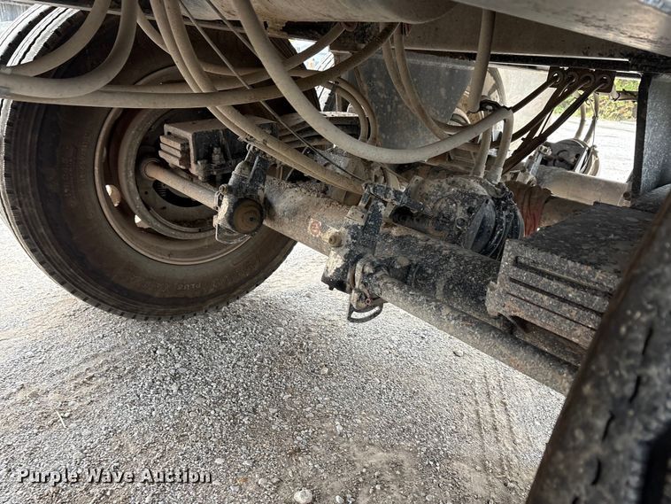 image for item DJ7917 2023 Construction Trailer Specialist HRD 31 QF TRI end dump trailer