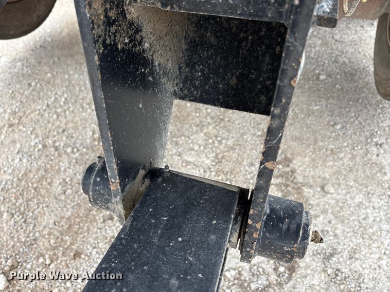 image for item DJ7917 2023 Construction Trailer Specialist HRD 31 QF TRI end dump trailer