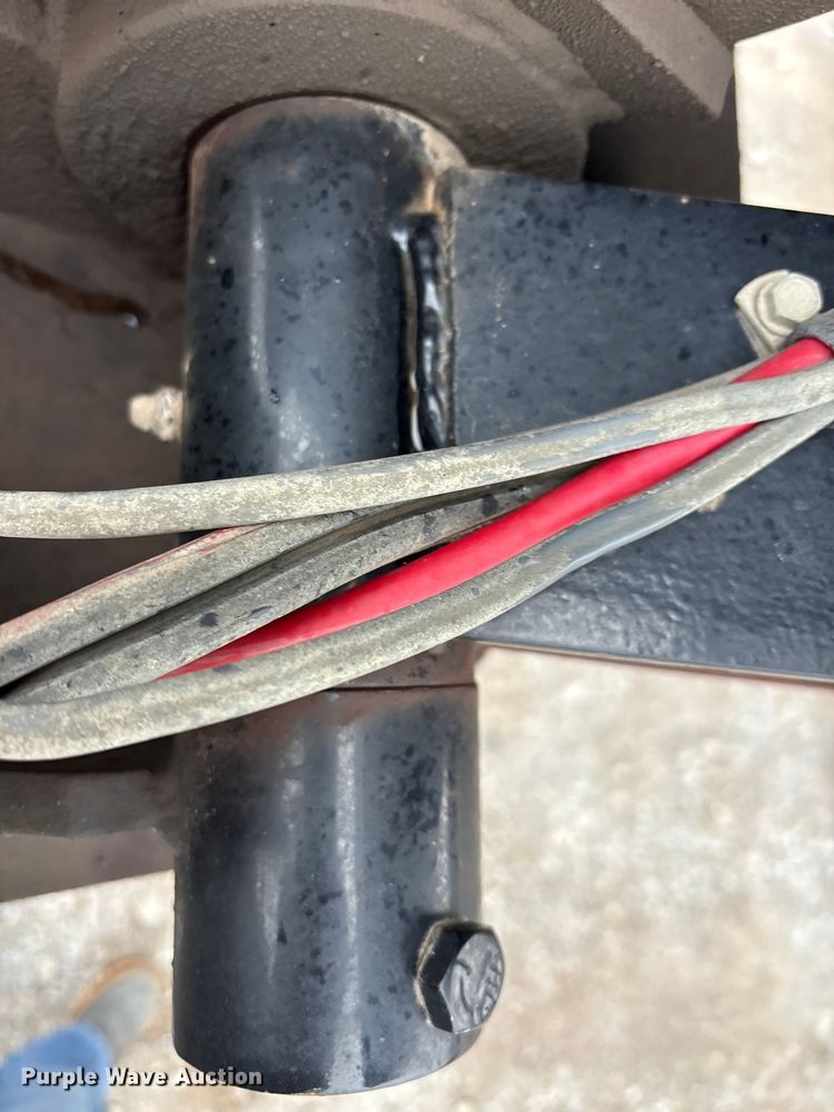 image for item DJ7917 2023 Construction Trailer Specialist HRD 31 QF TRI end dump trailer