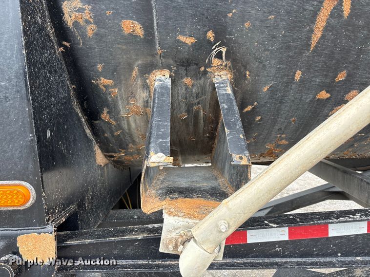 image for item DJ7917 2023 Construction Trailer Specialist HRD 31 QF TRI end dump trailer