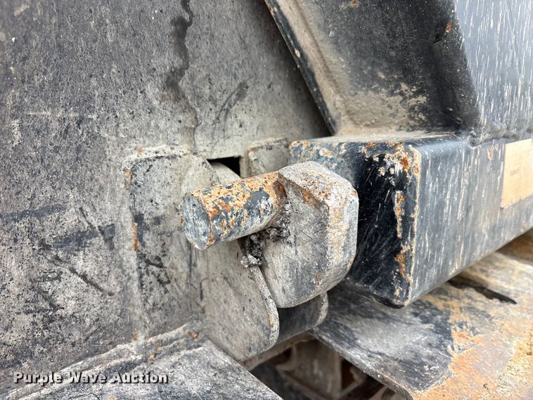 image for item DJ7917 2023 Construction Trailer Specialist HRD 31 QF TRI end dump trailer