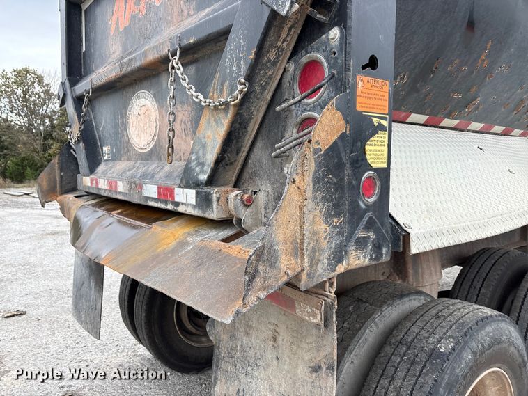 image for item DJ7917 2023 Construction Trailer Specialist HRD 31 QF TRI end dump trailer