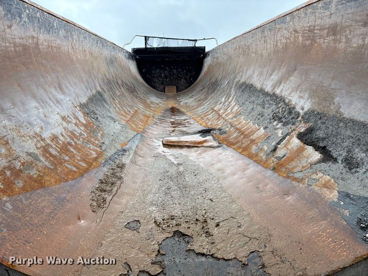 image for item DJ7917 2023 Construction Trailer Specialist HRD 31 QF TRI end dump trailer