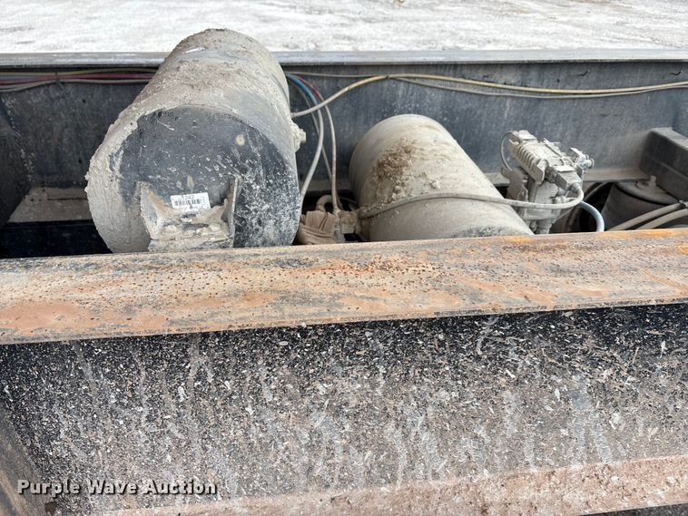 image for item DJ7917 2023 Construction Trailer Specialist HRD 31 QF TRI end dump trailer