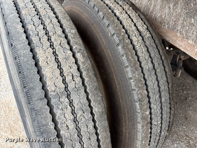 image for item DJ7917 2023 Construction Trailer Specialist HRD 31 QF TRI end dump trailer