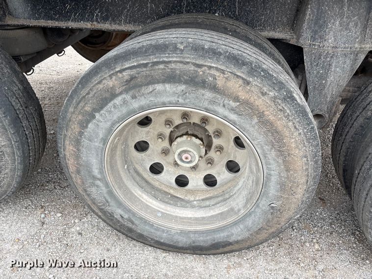 image for item DJ7917 2023 Construction Trailer Specialist HRD 31 QF TRI end dump trailer