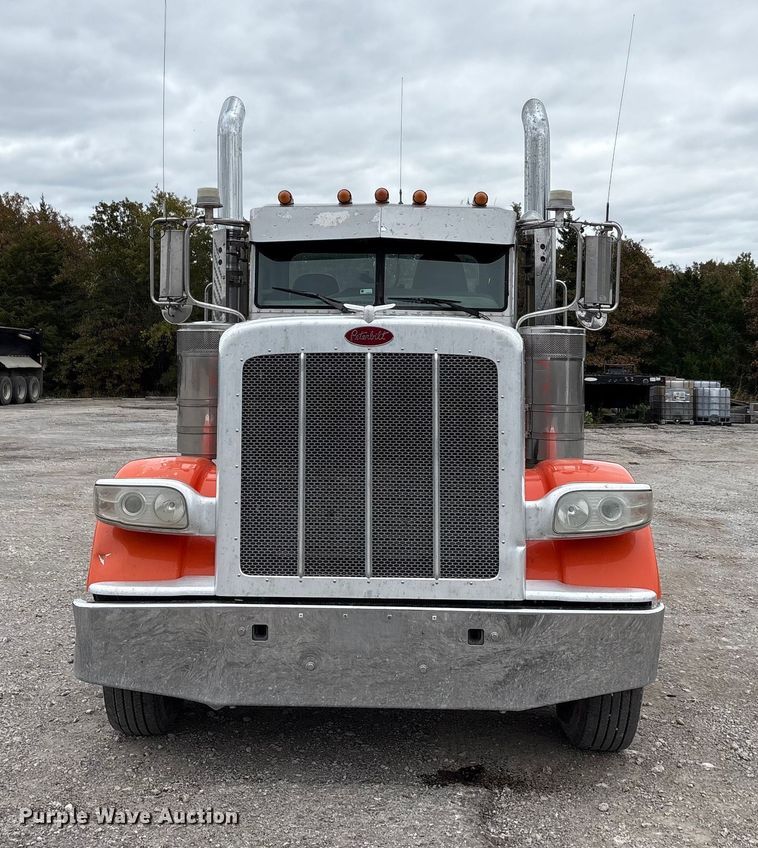 CAMIóN 2014 PETERBILT