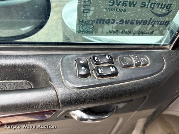 image for item DJ7920 2014 Peterbilt 389 semi truck