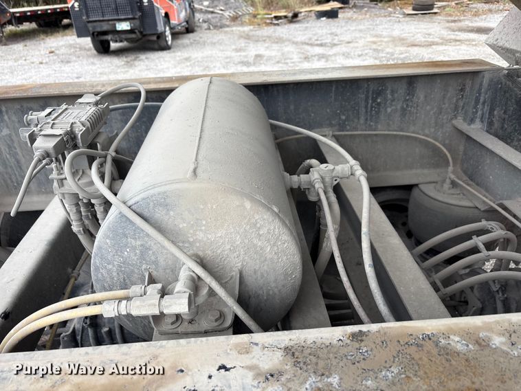 image for item DJ7921 2023 Armor Lite SHD-28/42 QF AR end dump trailer