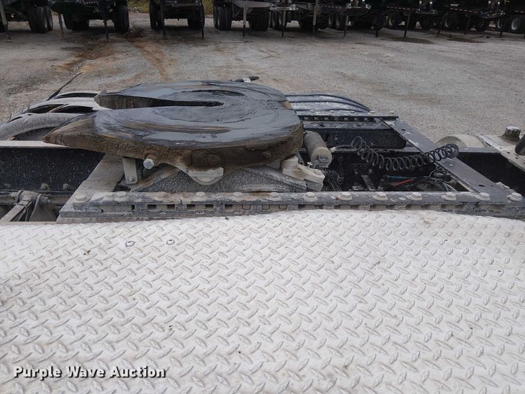 image for item DJ7922 2023 Mack Pinnacle semi truck